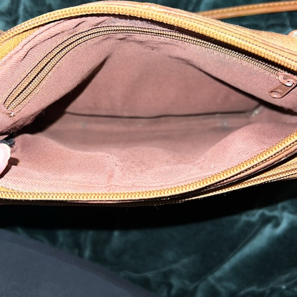 Fossil crossbody purse - Picture 3 of 3